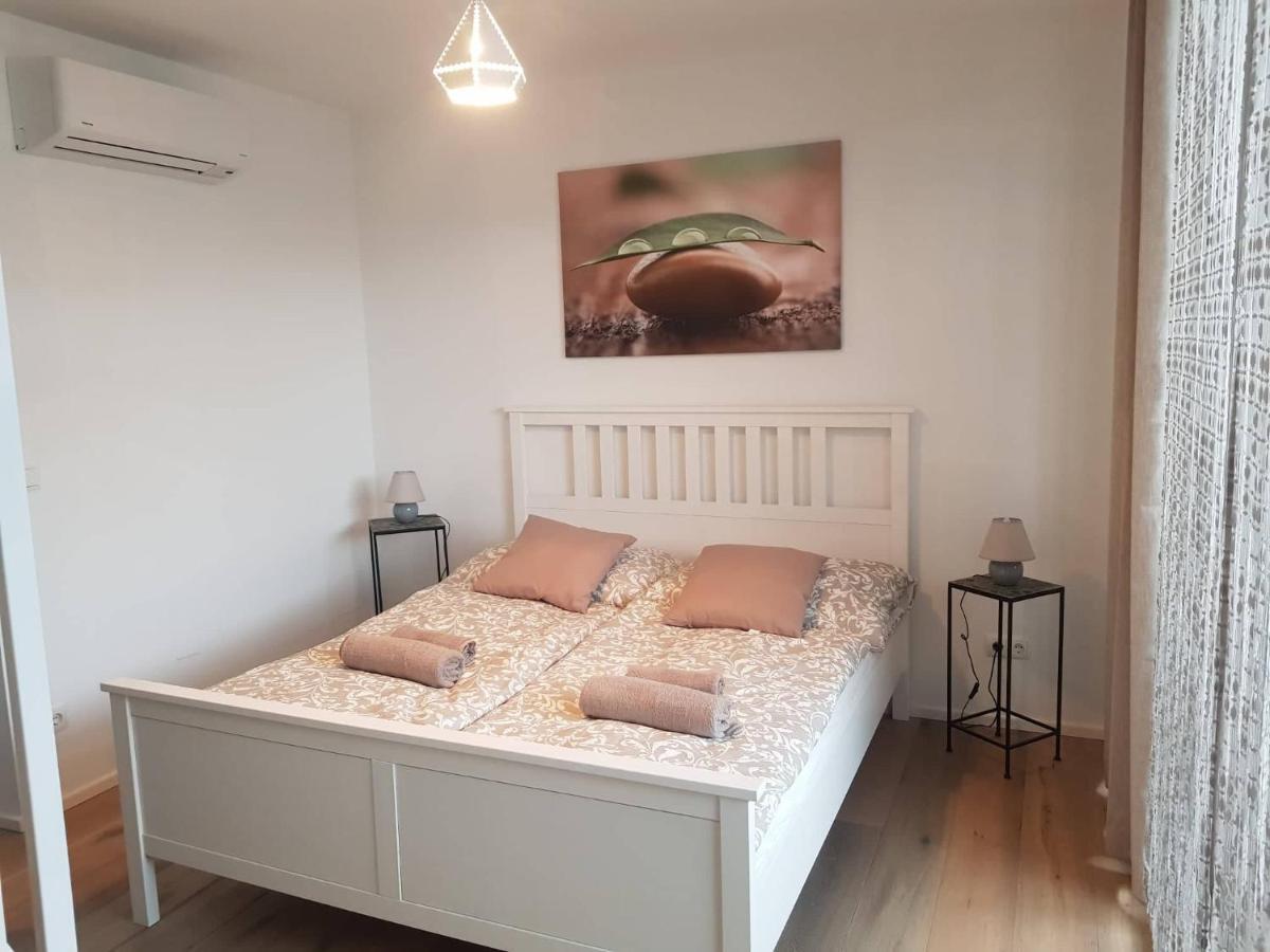 Tina's Apartamento *