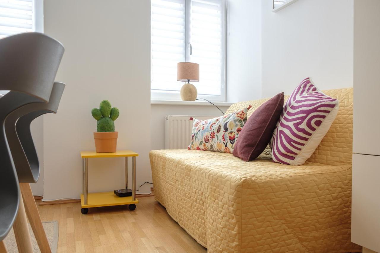 Experience Apartment *