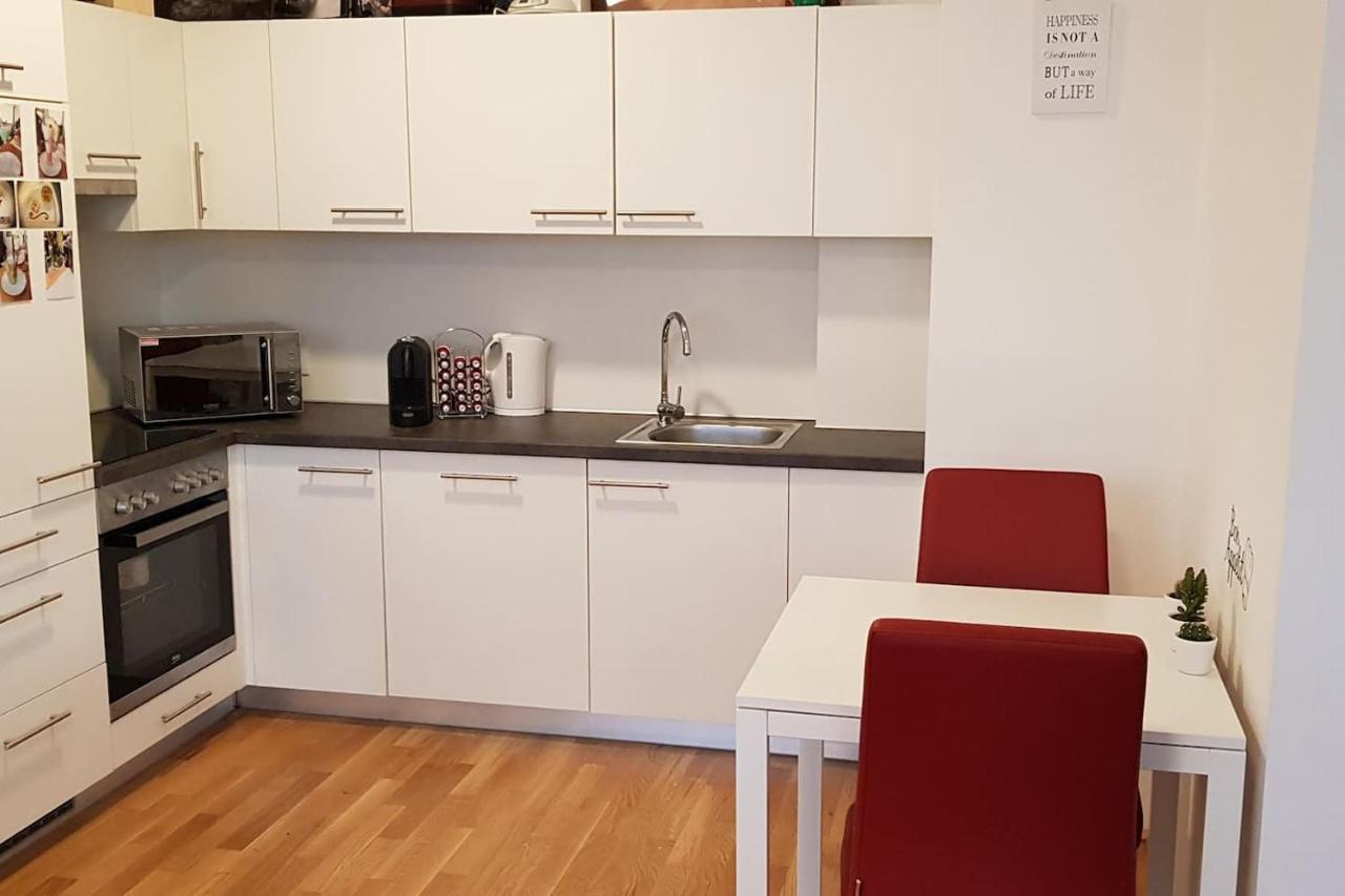 Apartment Trendy Danube - Close To Un *