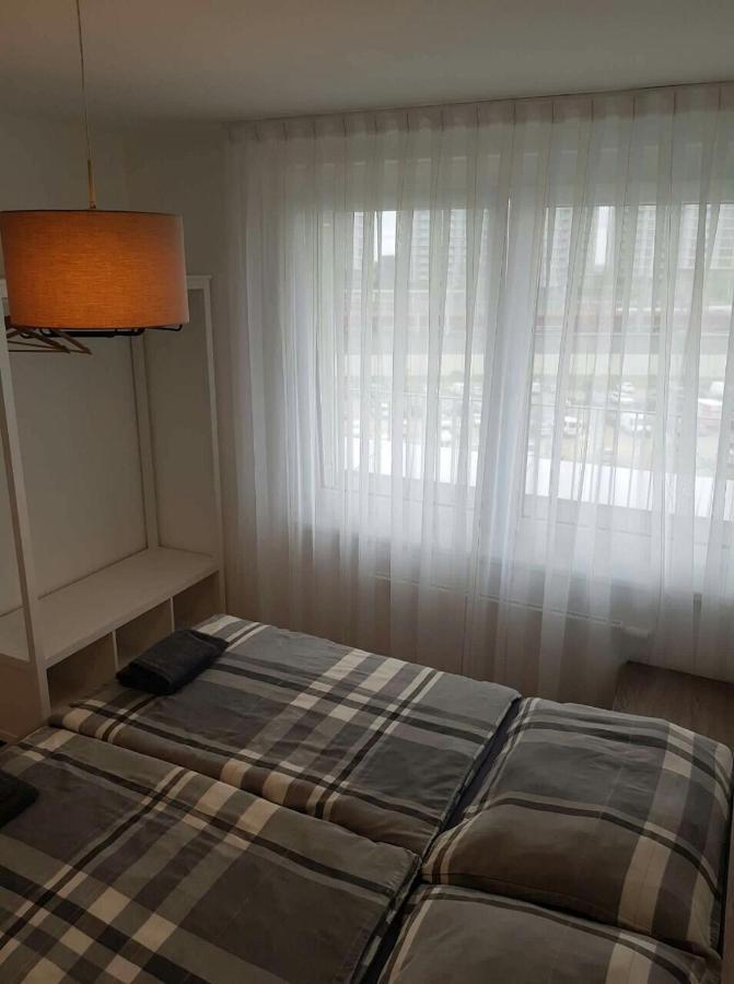 Hauptbahnhof 5 Apartment *