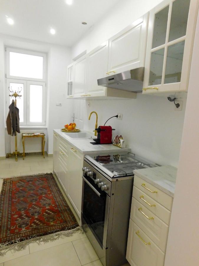 Ruhige, Ganze Sissi In Zentrumsnahe * Vienna