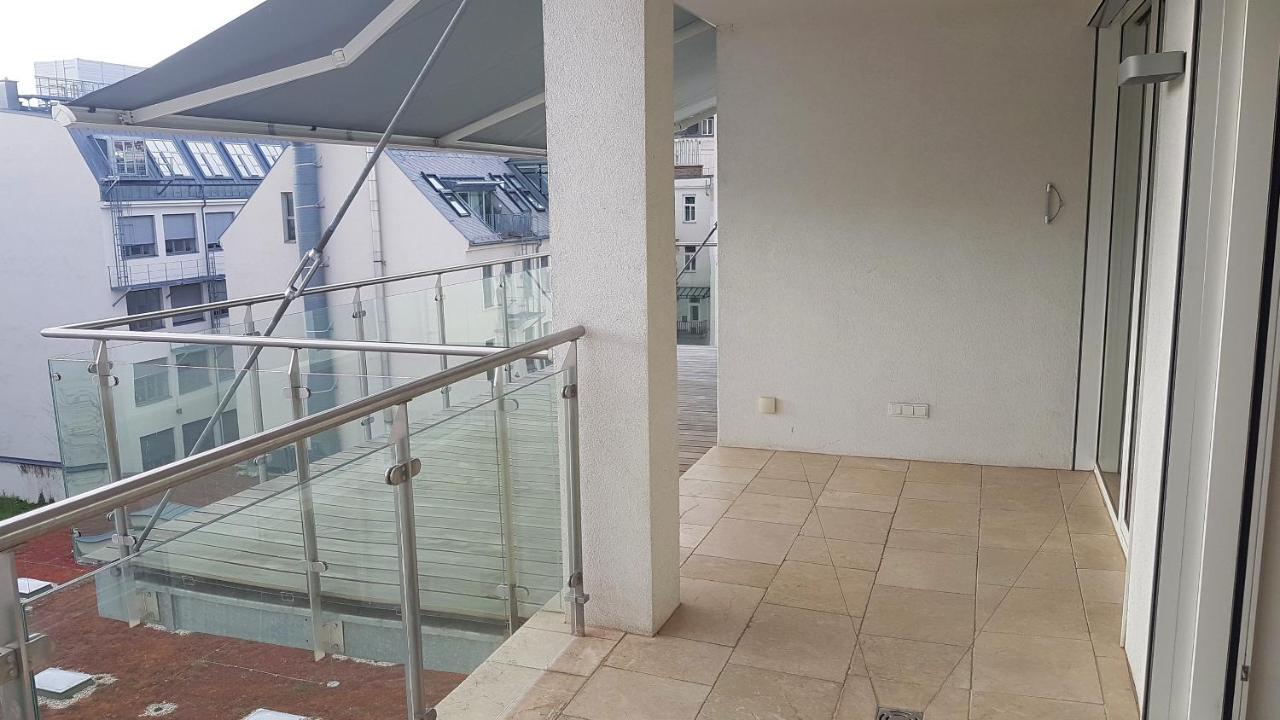 Apartamento Loft #11 Mit Grosser Loggia Und Terrasse Viena