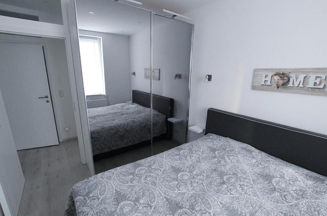 Theresa Tiana Apartment *