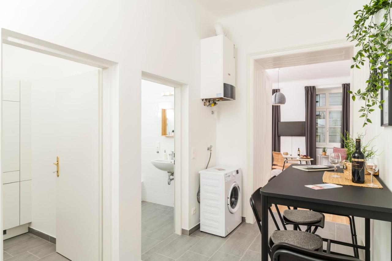 Apartment Sigmund Freud Lounge By Ichbucheat Wien
