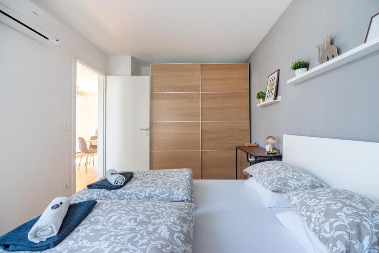Apartamento Vic & Uno Charming Apart Garage *