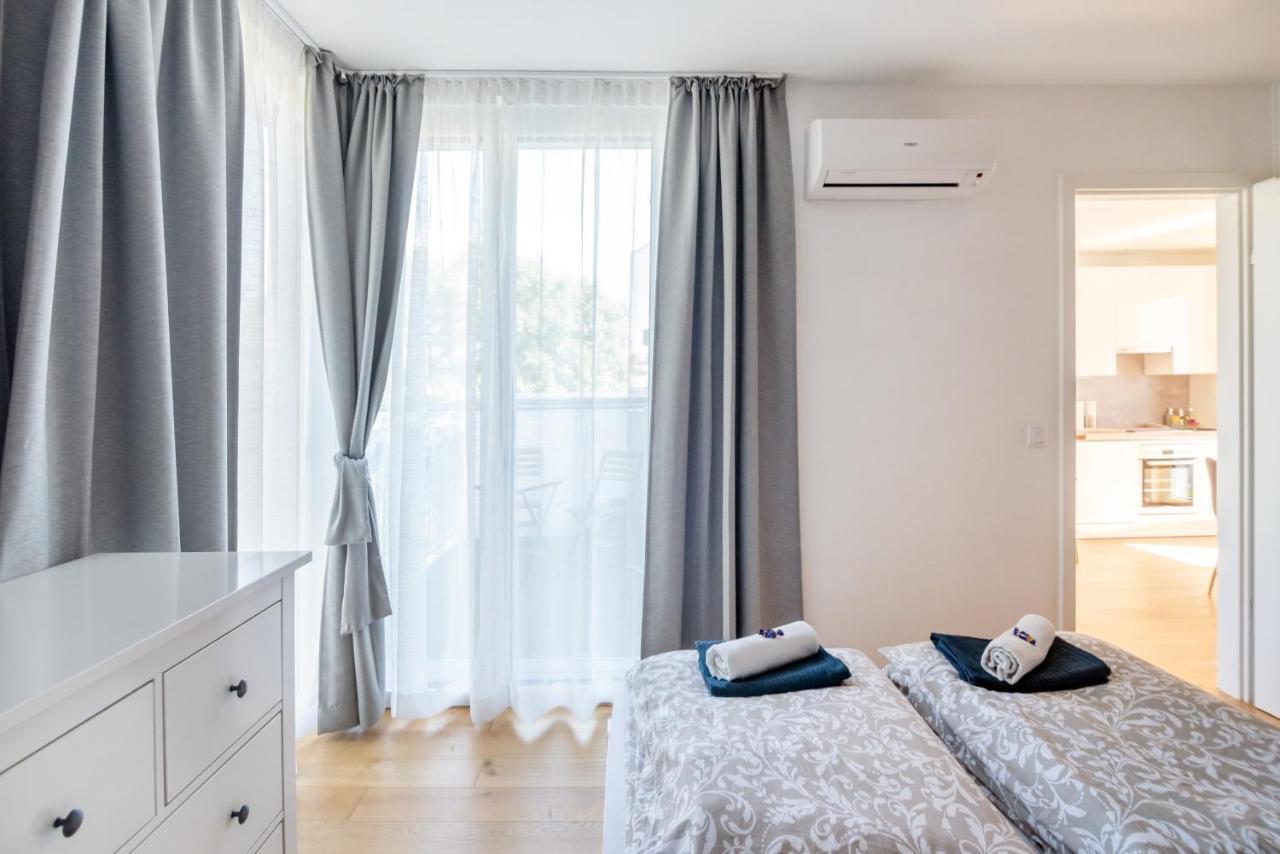 Vic & Uno Charming Apart Garage Apartamento *