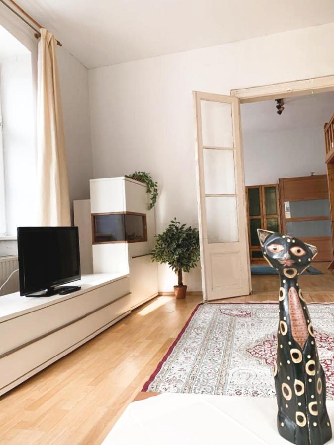 Huber - 9 Apartment