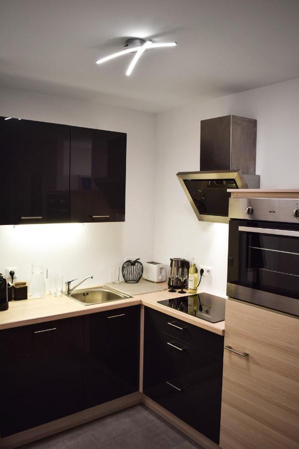 Apartment Cosy New 3min To Vic/uno-city And Danube