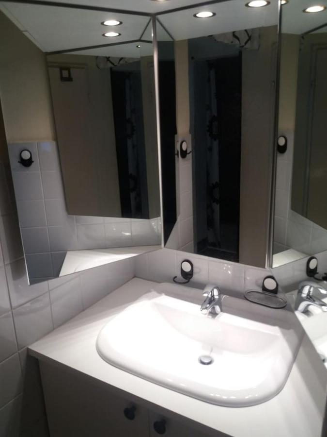 Geraeumige Zentrumsnahe Altbauwohnung Apartment