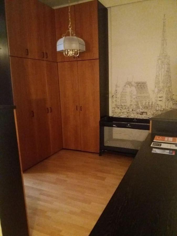 Apartment Geraeumige Zentrumsnahe Altbauwohnung *