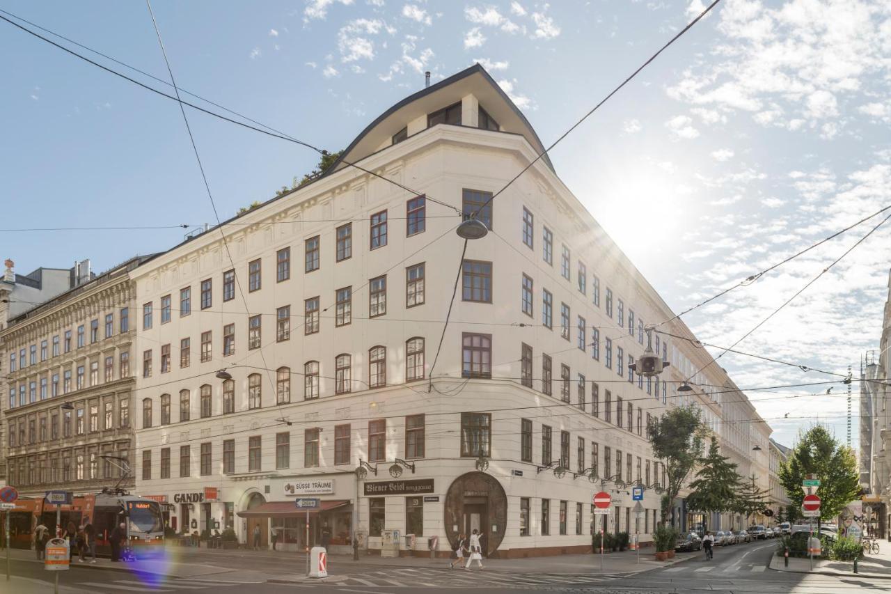 Sigmund Freud Lounge By Ichbucheat Wien