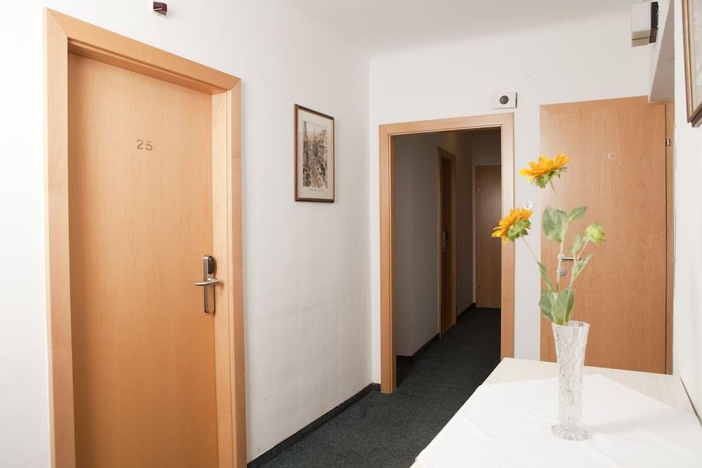 Dr. Geissler 3* Vienna