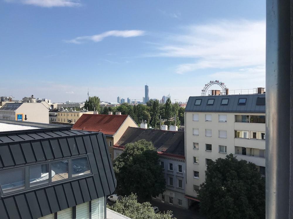 Hotel Ibis Styles Messe Prater 3*