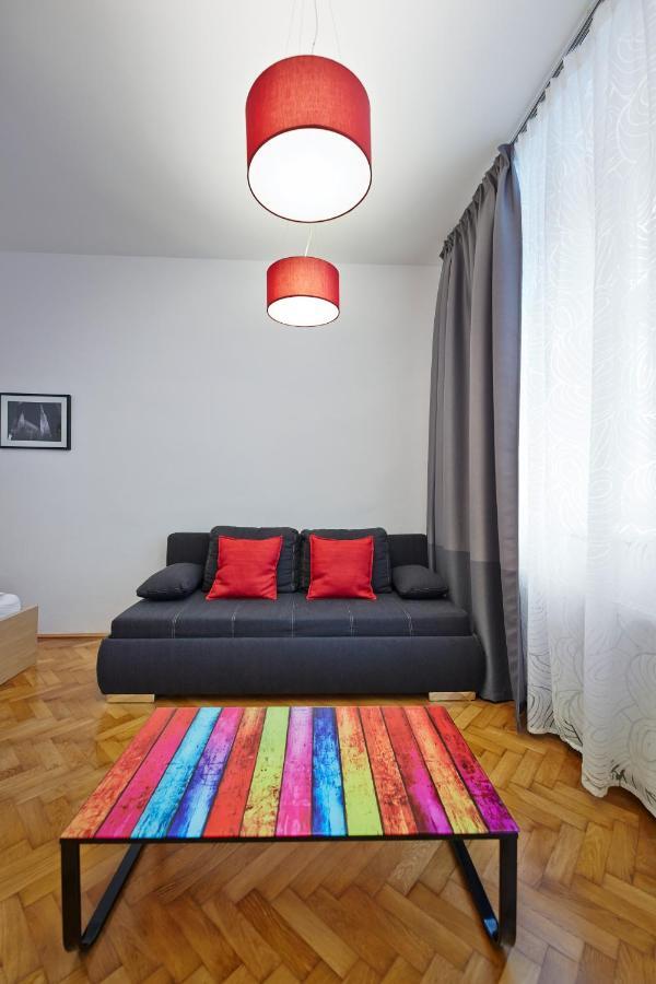 Stadthalle - Familycityapartment * Viena