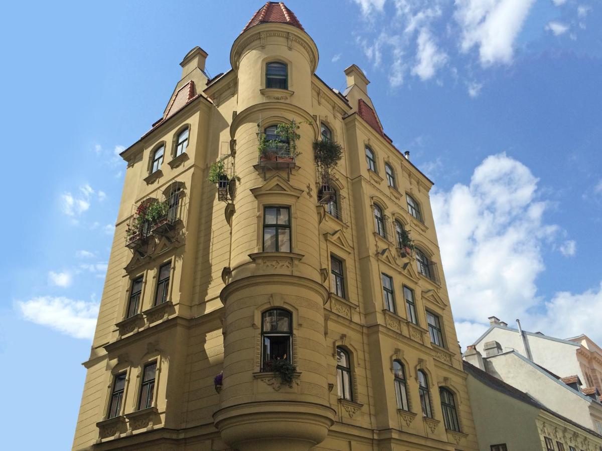 7th Heaven Center Apartment *