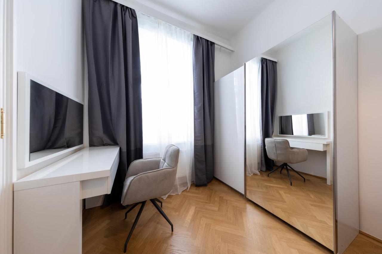 Apartment Dream *