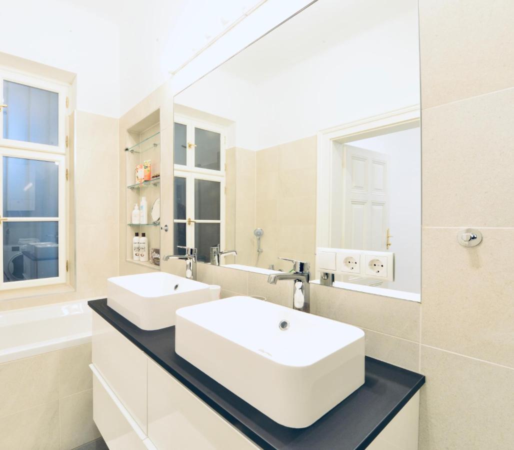 Fantastic 3-bedroom-apartment In Mitte