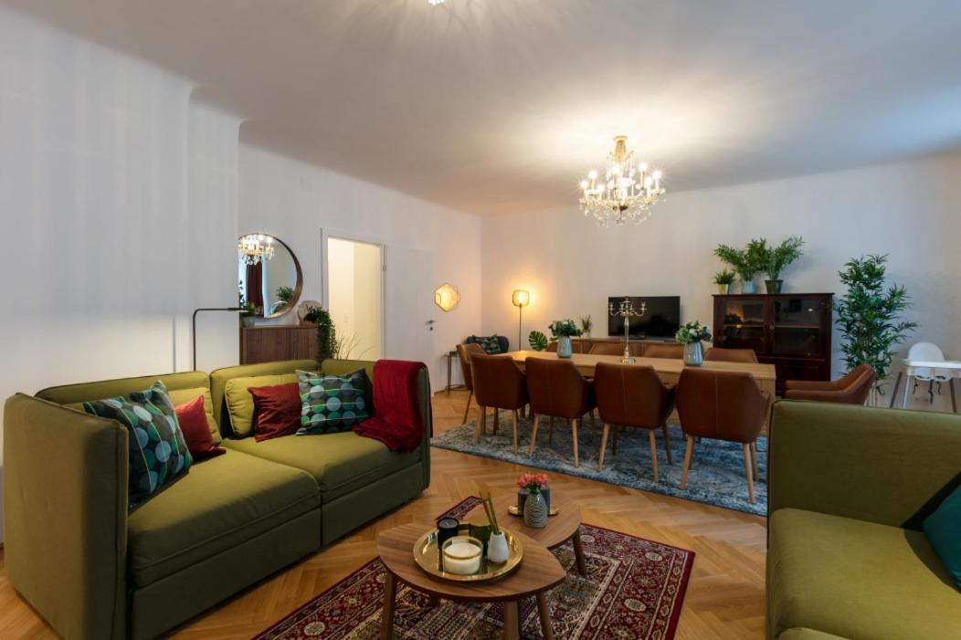 Elegance Apartment