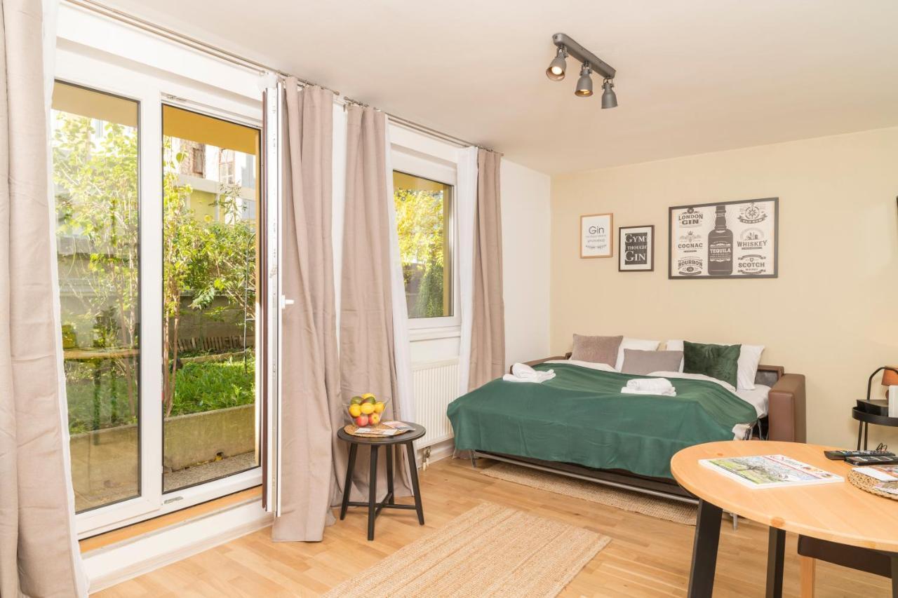Rosenstein Apartment *