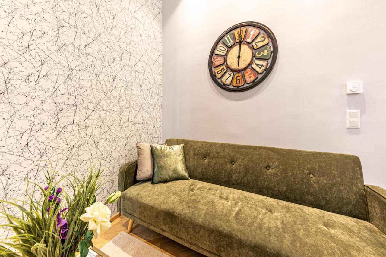 Zeus Design Apartment *