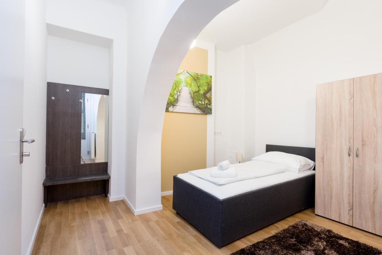 Vsa City / Shared House Homestay