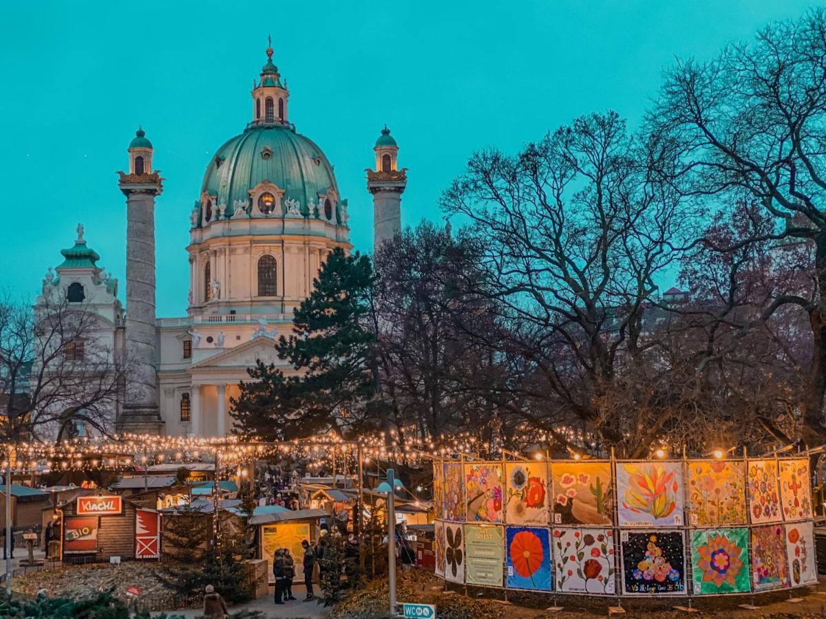Citycenter+terrace+parking * Viena