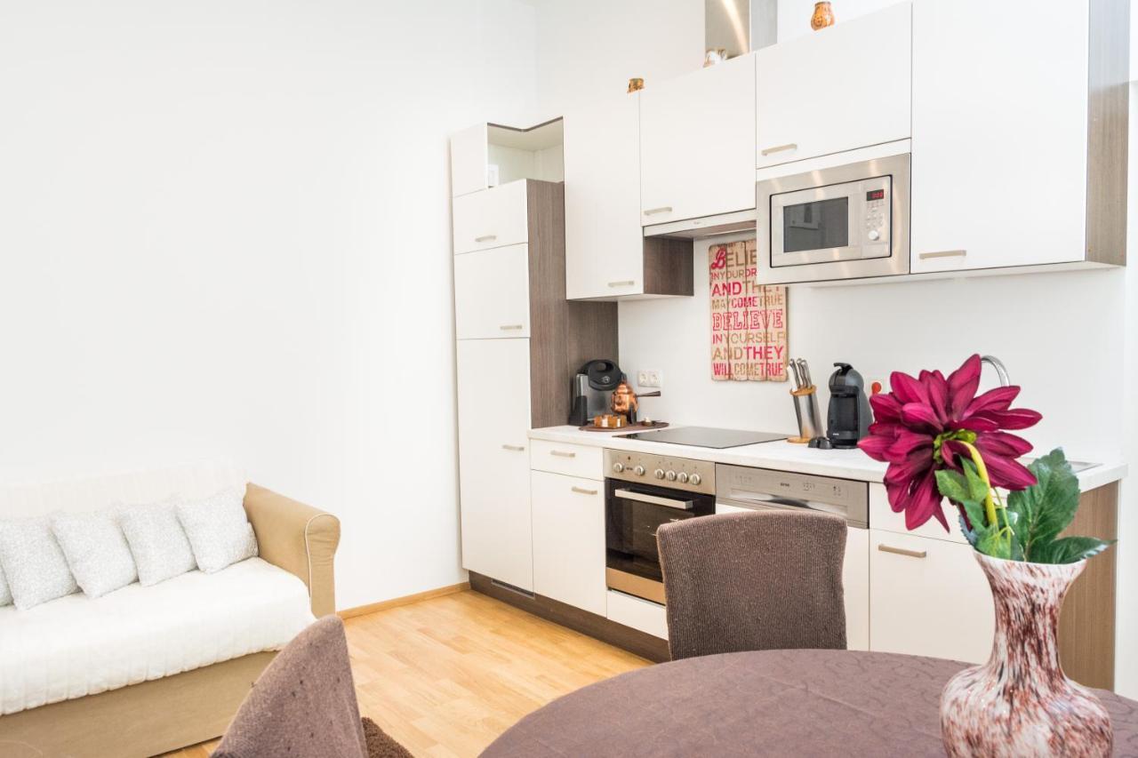 Senator Flats - Sissi Apartment
