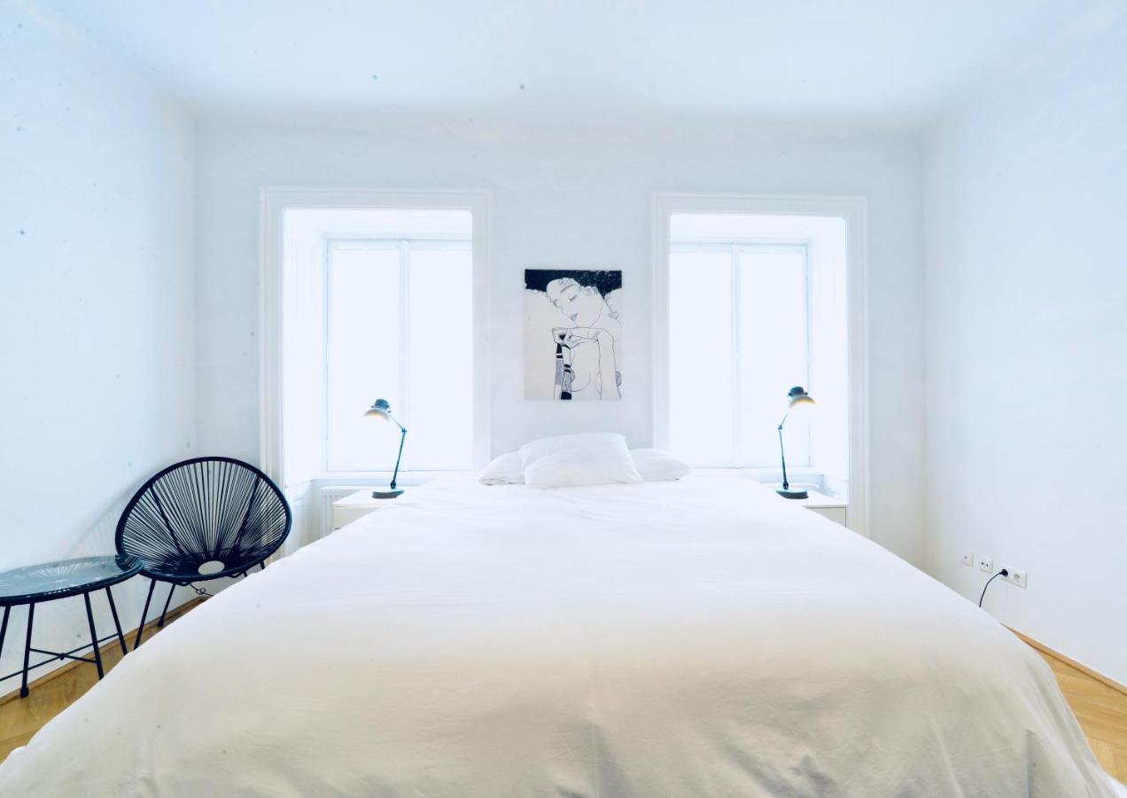 Fantastic 3-bedroom-apartment In Mitte