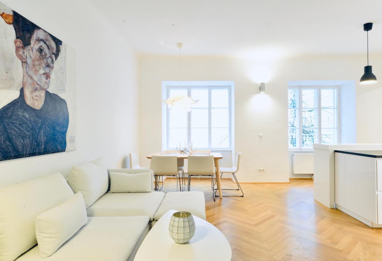 Fantastic 3-bedroom-apartment In Mitte Apartment *