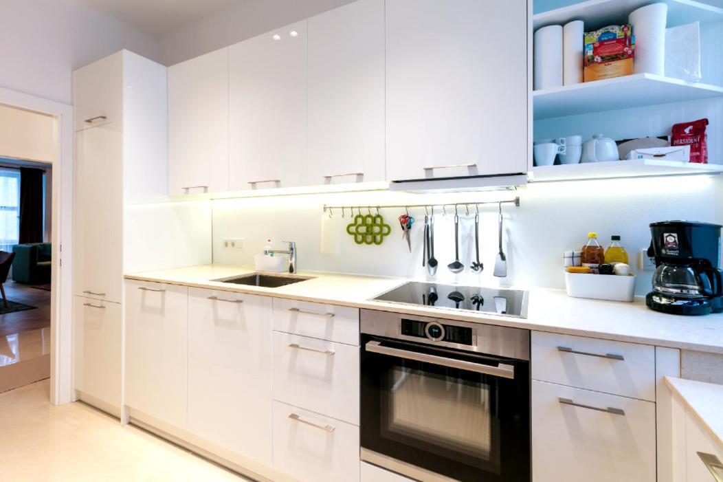 Apartment Elegance *