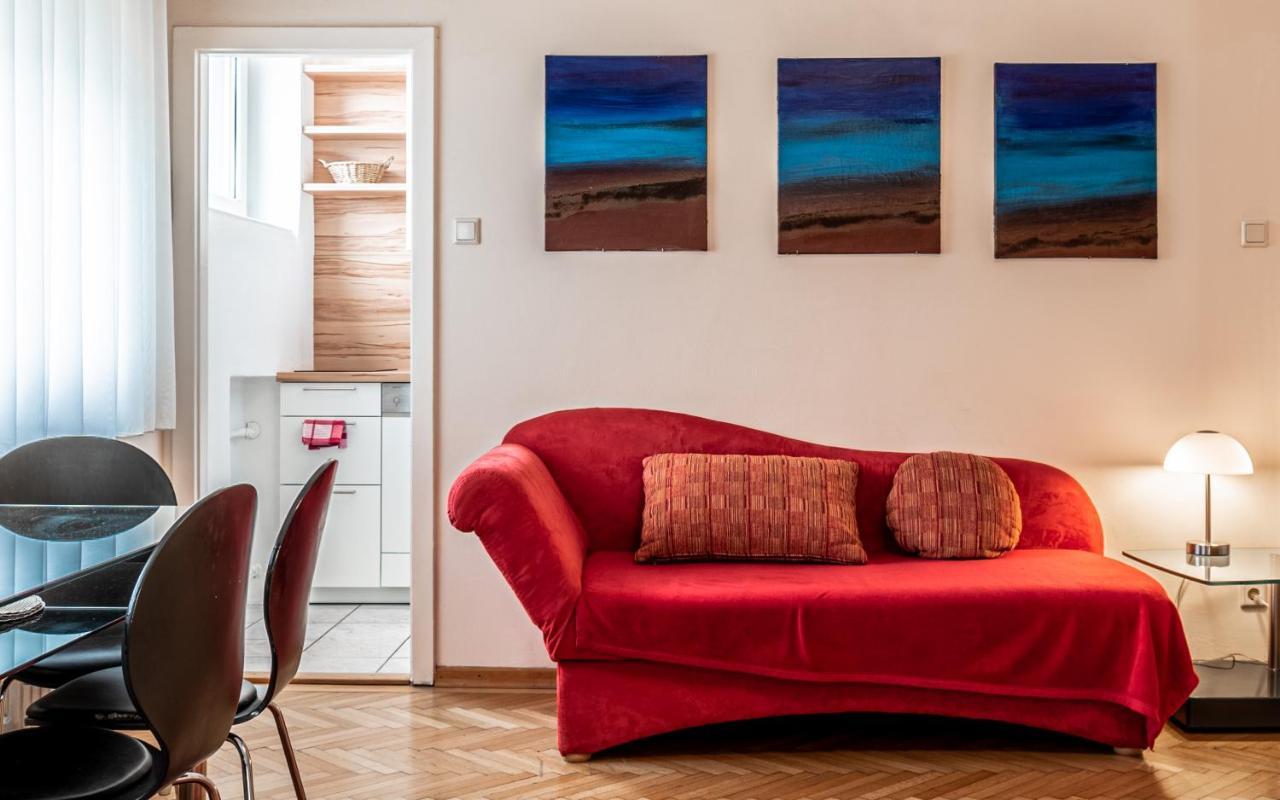 - Cav Aparthotel 4*