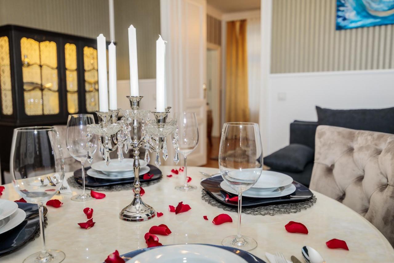 Sophies Place Augarten - Imperial Lifestyle Parking Apartment Vienna