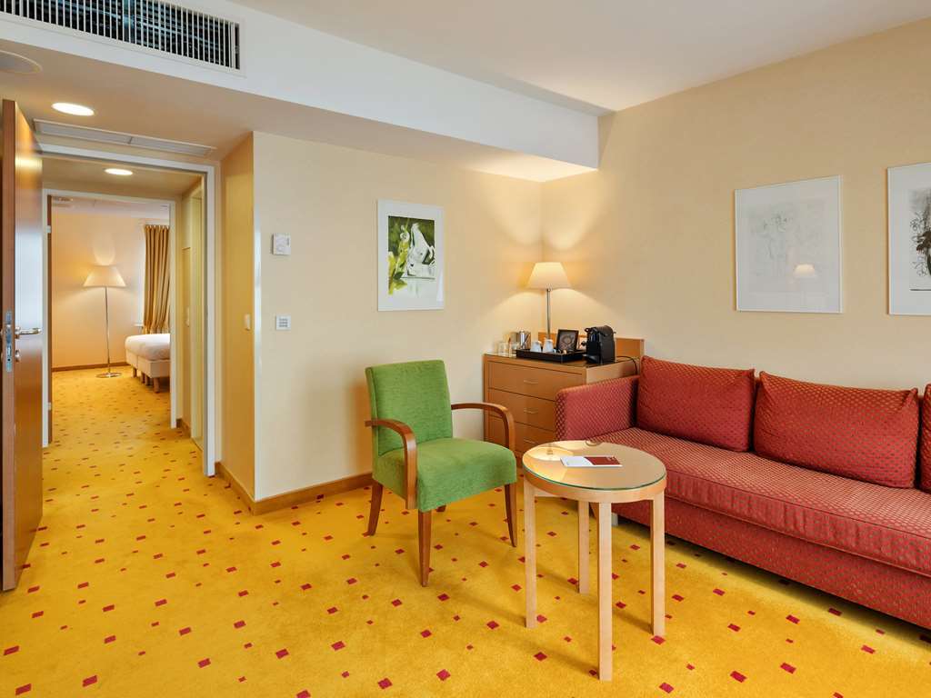 Courtyard By Marriott Schoenbrunn 4*