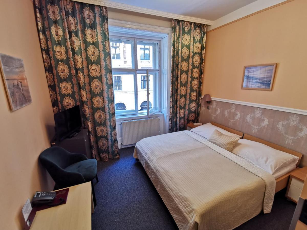 Bajazzo 3* Vienna