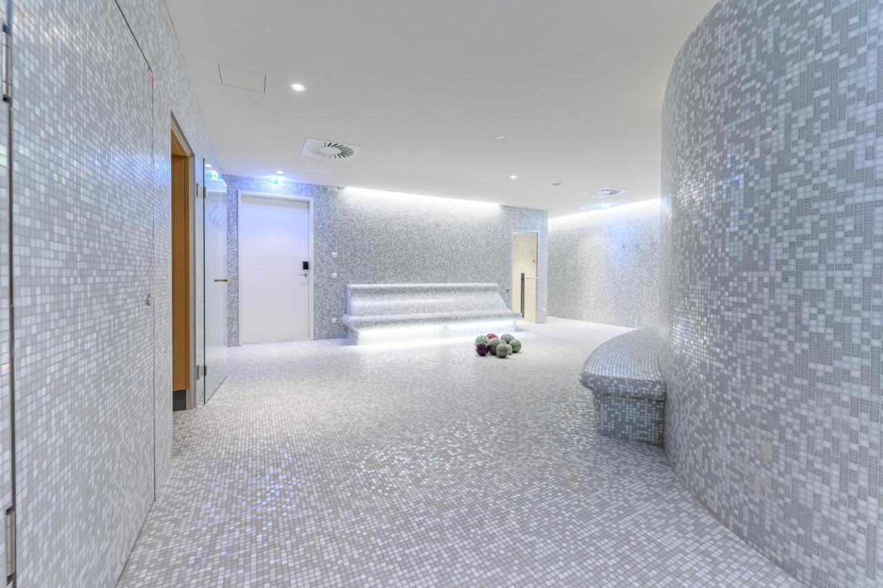 Hotel Caroline 3*