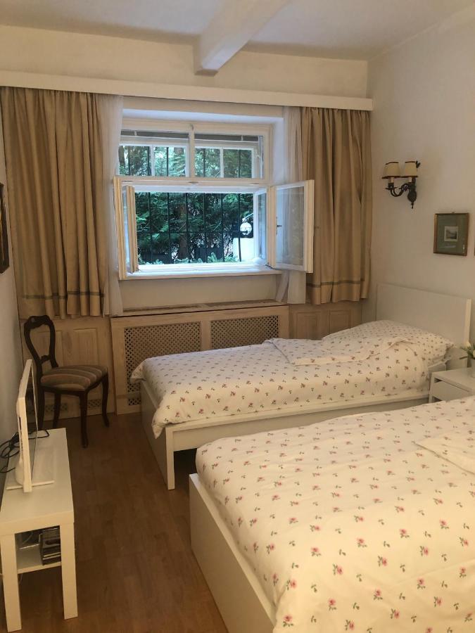 Exquisites Gartenapartment In Eleganter Jugendstilvilla *
