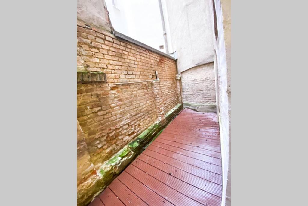 Studio,10 Min To Citycenter,33m,smart Tv,kingbed