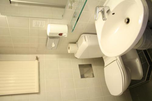 Ekazent Schoenbrunn Hotel 3*