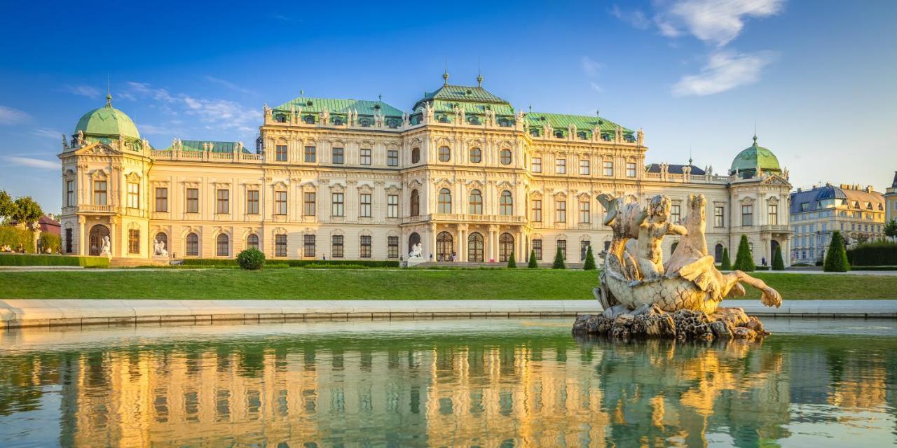 Premium * Vienna