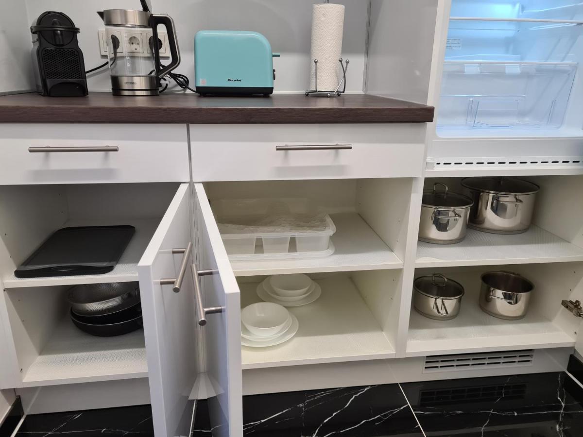 Flatprovider Lapi Gold - Contactless Check In Apartment