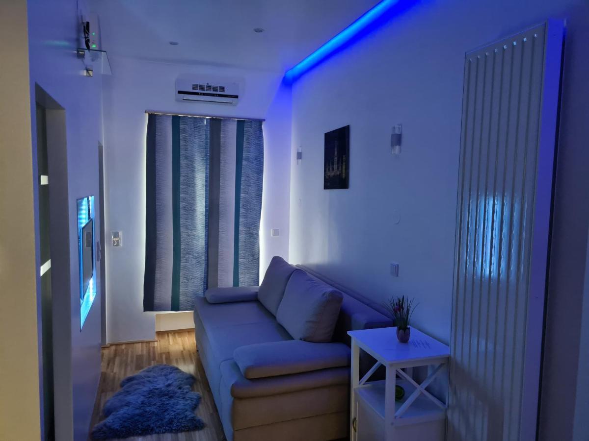 Flatprovider Lapi Gold - Contactless Check In Apartment *