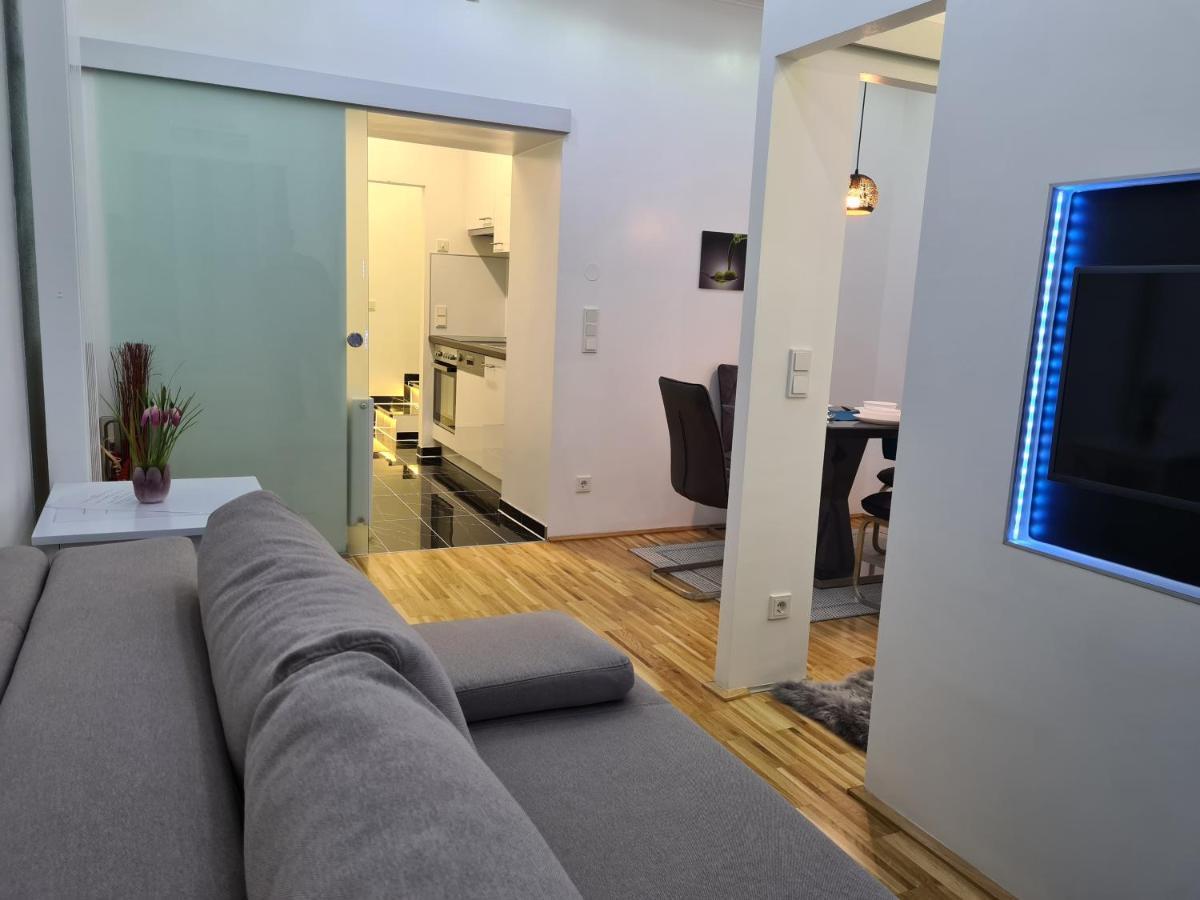 Flatprovider Lapi Gold - Contactless Check In Apartment