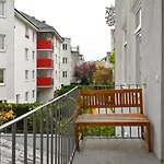 Bright Apartment Mariahilf