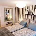 Your Cozy Home * 12 Min To City Center