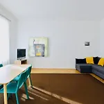 Vintage-Apartment Close To Karlsplatz Il