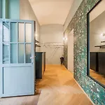 Easy Flat City Living