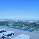 Superior Apartment & Rooftop Pool