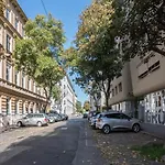 Helles, Neues Dg Apartment Mit Blick Zum Donauturm