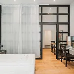 Zeus Design Apartments Herz