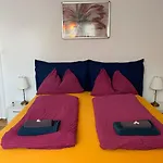 Apartment Domino
